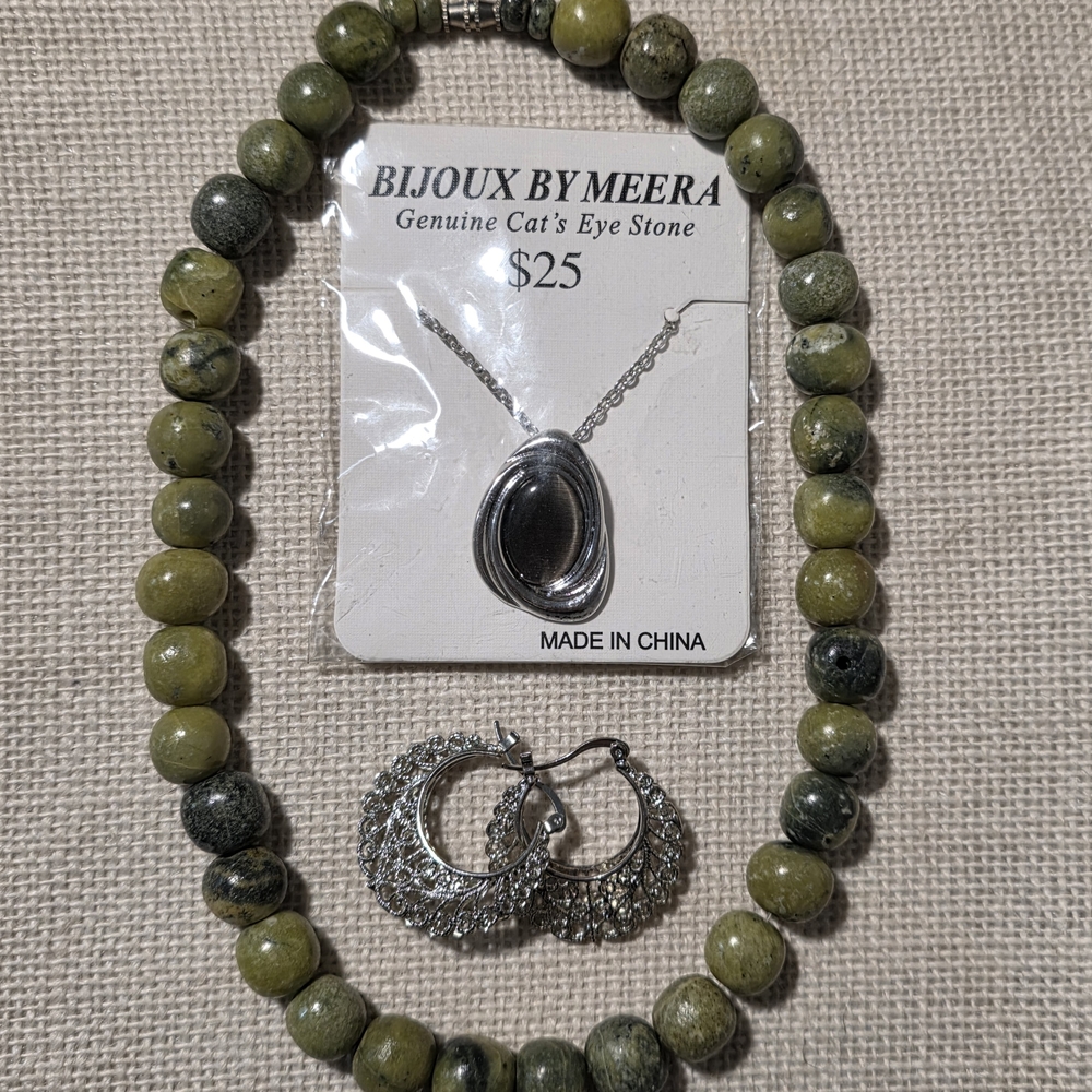 Green Stone Jewelry Set